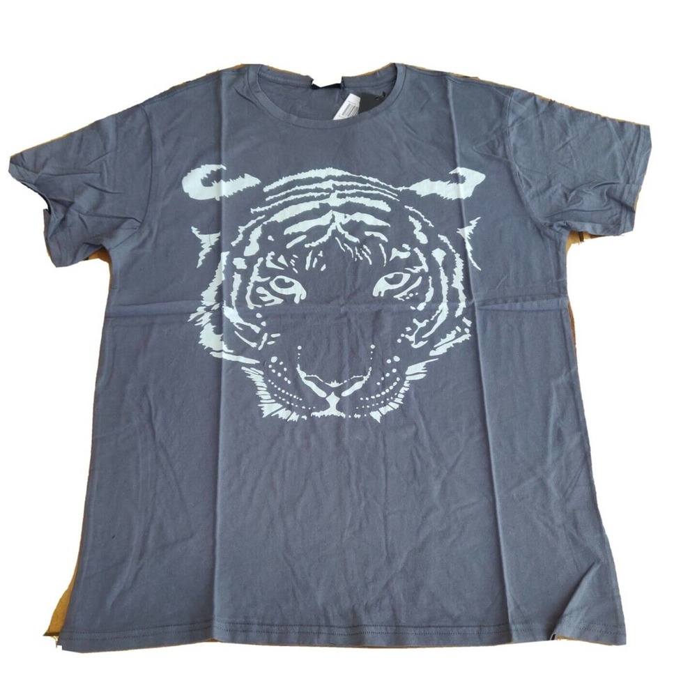 Truth By Republic NEW Men's Graphic T-shirts Gray Tiger Short Sleeve Size S.
